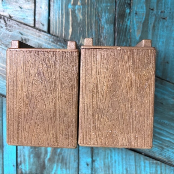 Vintage Plastic Icebox Salt and Pepper Shakers Kitsch Kitchen Decor - Picture 4 of 12